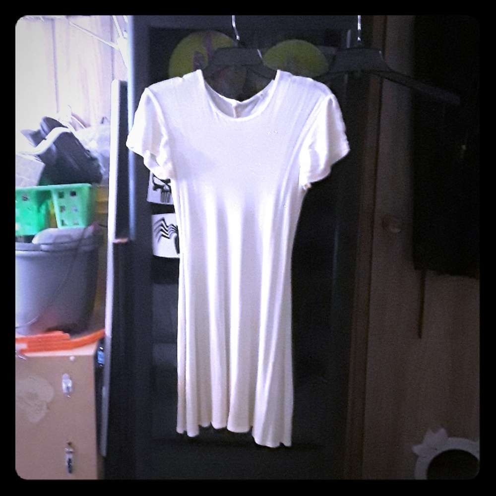 Dress (no tag)
